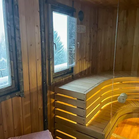 Roubenka U Javoru Апартаменты Десна